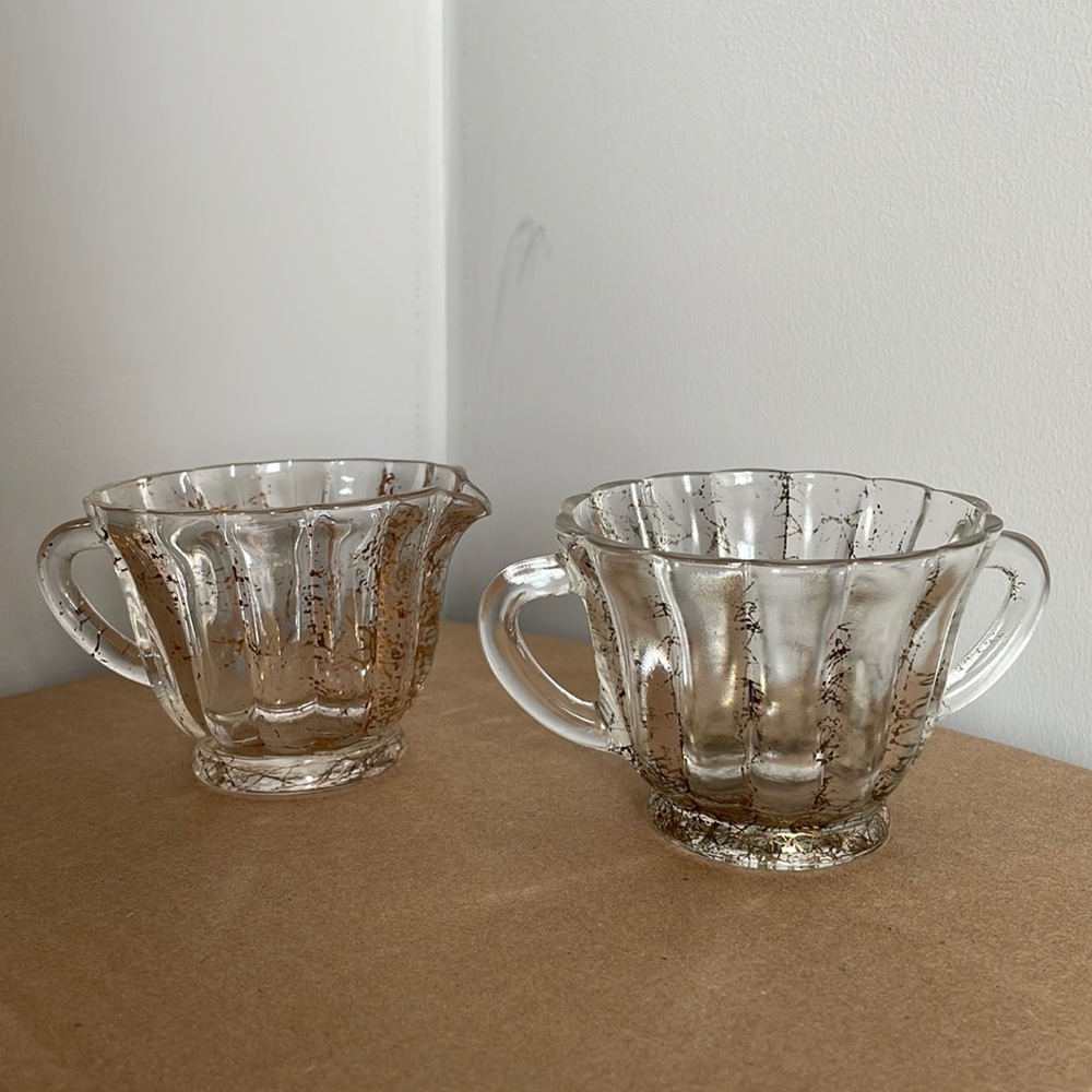 Sugar & Creamer Set with gold, 3 inches high
